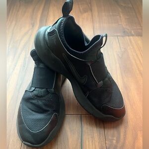 Nike Boys Black Slip-On Athletic Shoes